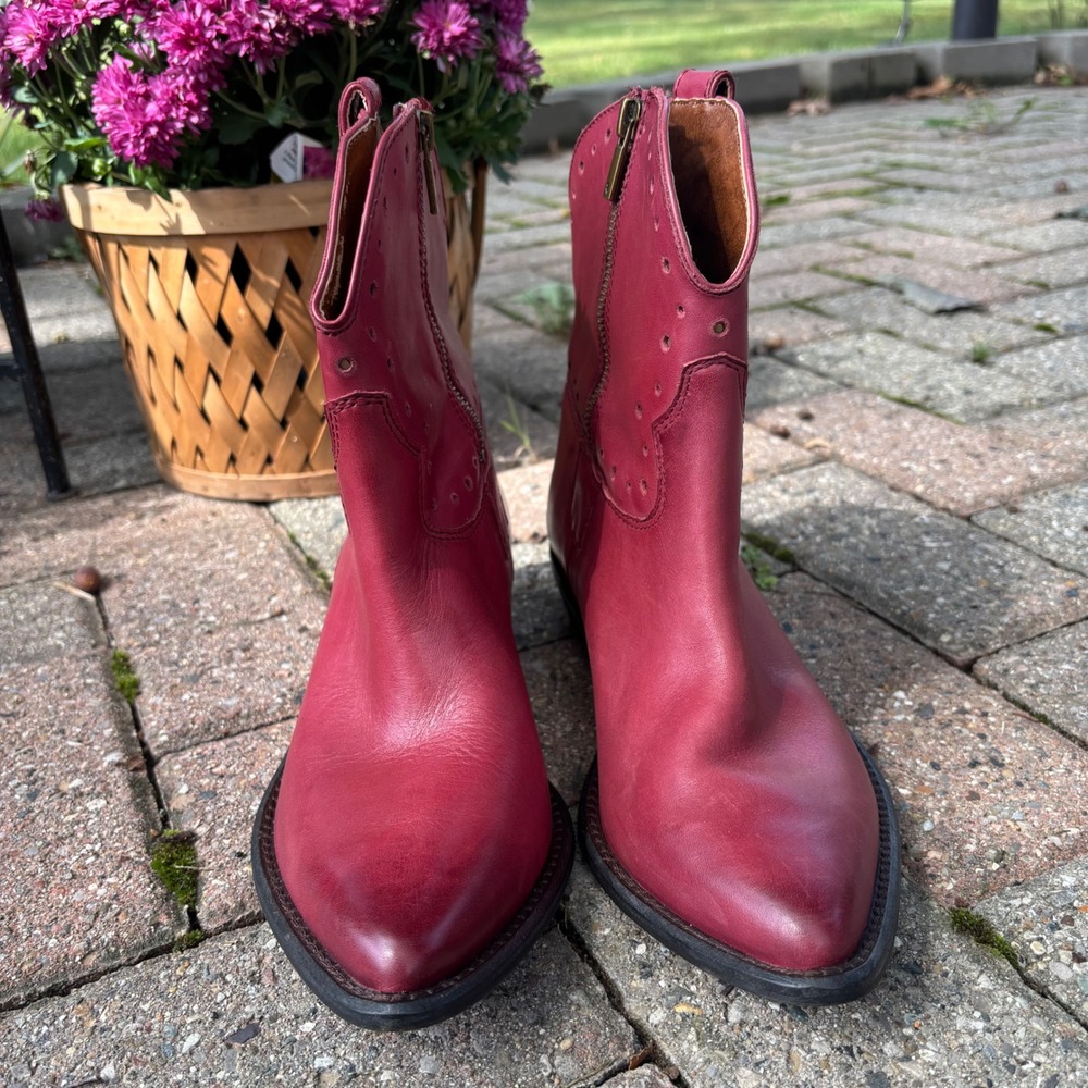 Lucky Brand Chantelx Wine Red Leather Western Ankle Boots Pointed Toe 8M 38.5 - Picture 4 of 9